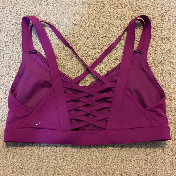 Lululemon sports bra - Picture 2 of 2